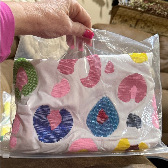 QUEEN OF SPARKLES Colorful Animal PrintPatterned Blouse - Picture 4 of 5